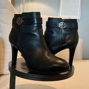 Tory Burch heeled bootie